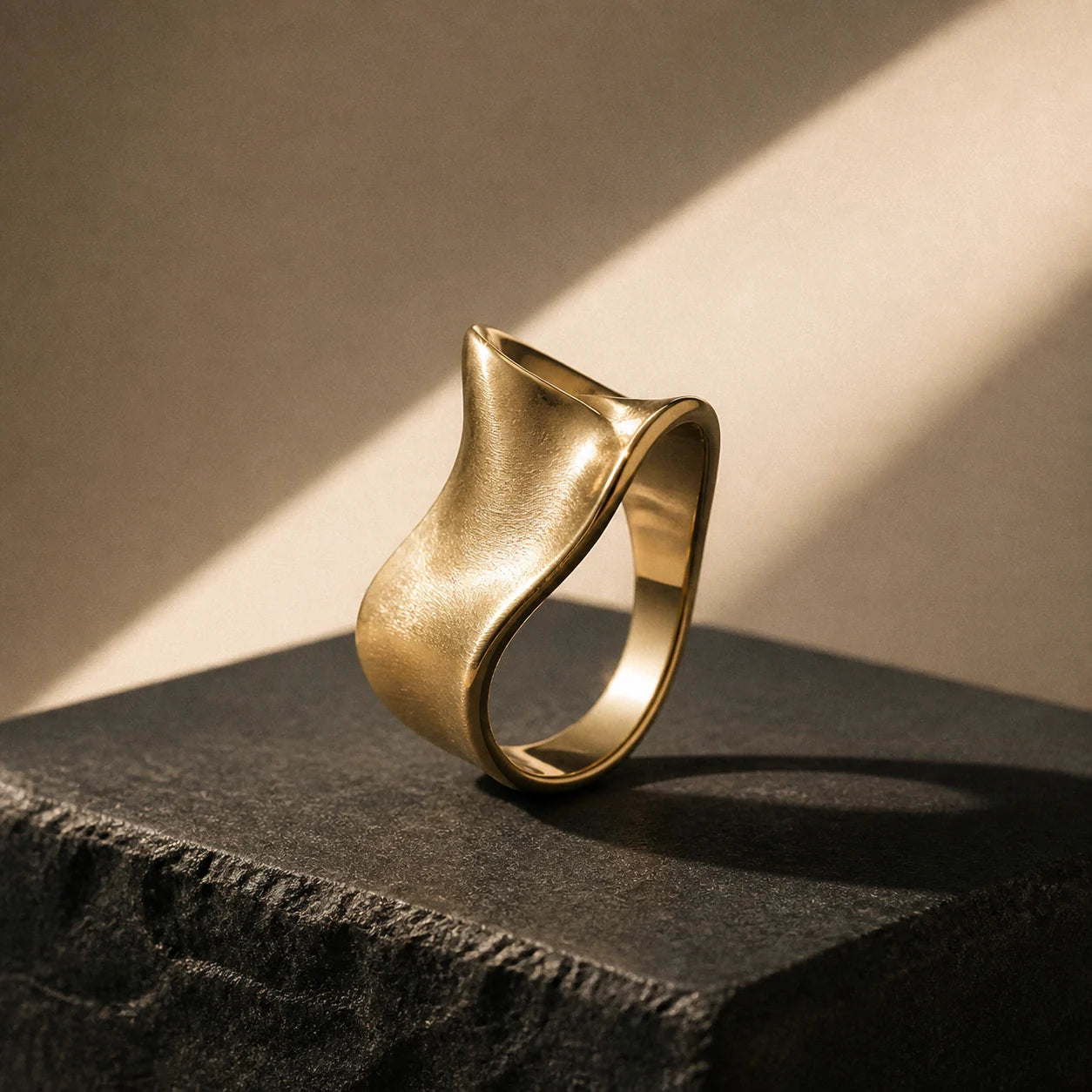 Sculptural gold ring concept